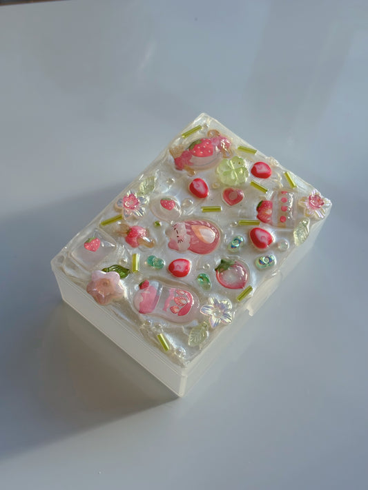 Decoden Storage - Strawberry 3